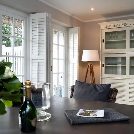 In With Swimming Pool
